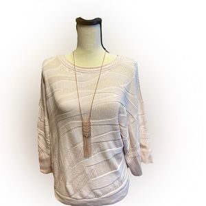 Pull over women's sweater